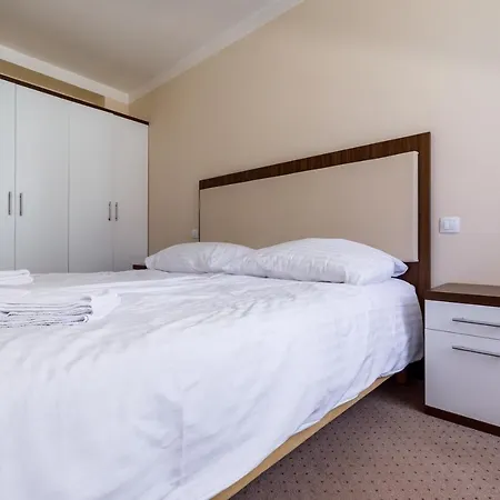 U Divadla Aparthotel Karlsbad
