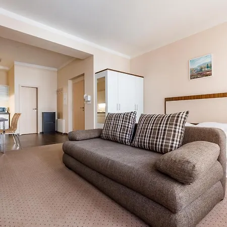U Divadla Aparthotel 4*